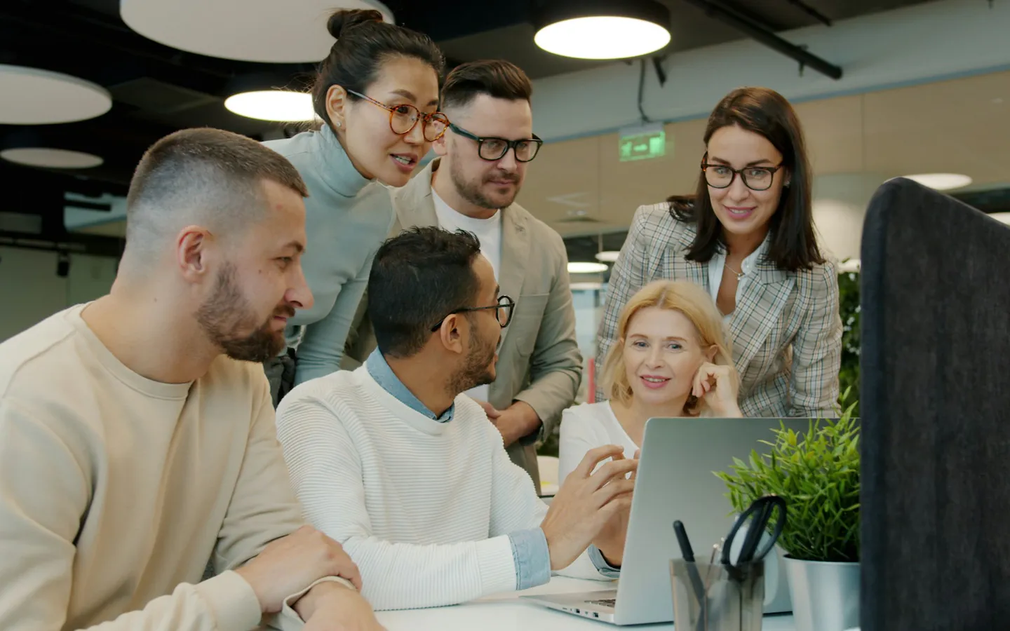 Environnement professionnel illustrant l’expertise Génération & qualification de leads